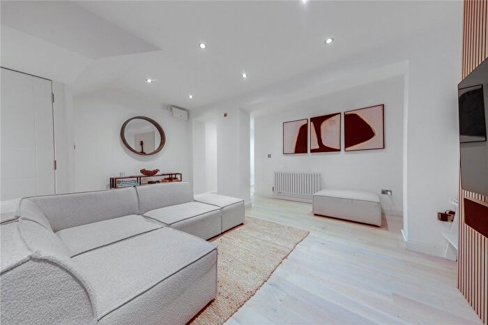 2 Bedroom Flat For Sale In Gloucester Place, Marylebone, London, NW1