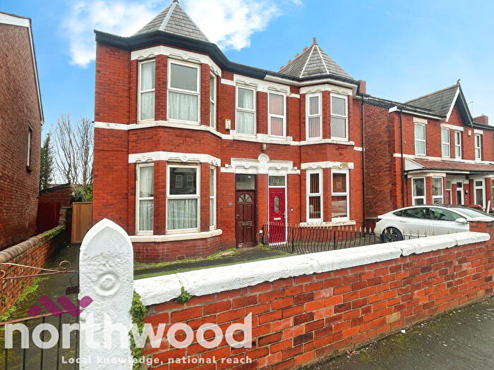 3 Bedroom Semi Detached House For Sale In Clifton Road, Southport, PR8