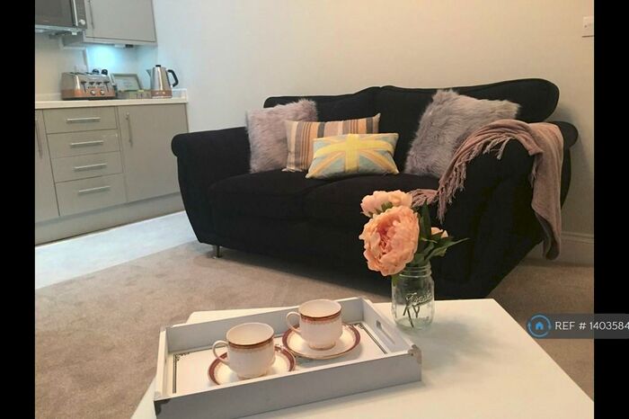 1 Bedroom Flat To Rent In Southgate Street, Gloucester, GL1