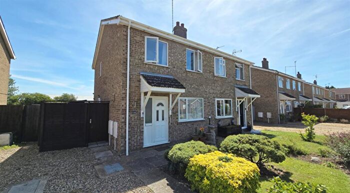 2 Bedroom Semi-Detached House For Sale In Nene Meadows, Sutton Bridge, PE12