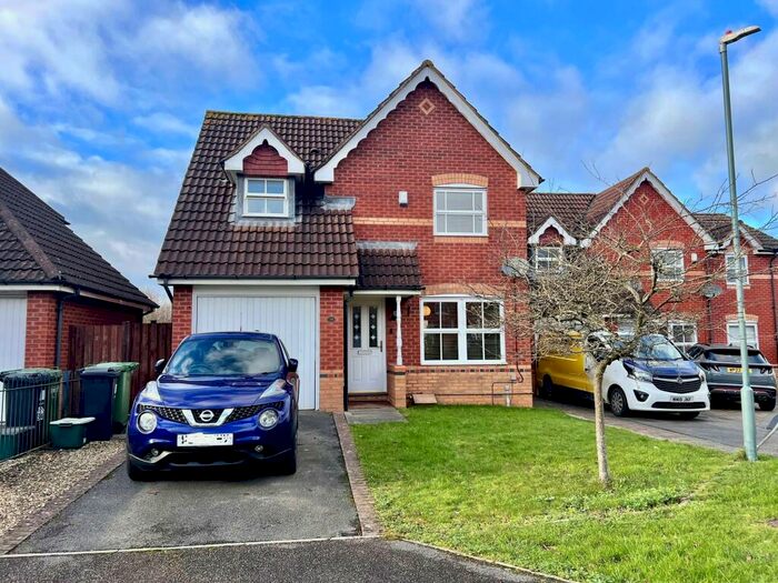 3 Bedroom House To Rent In Wadham Grove, Emersons Green, Bristol, BS16