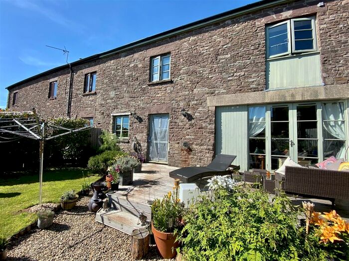 3 Bedroom Barn Conversion For Sale In Great House Farm, Earlswood, Chepstow, NP16