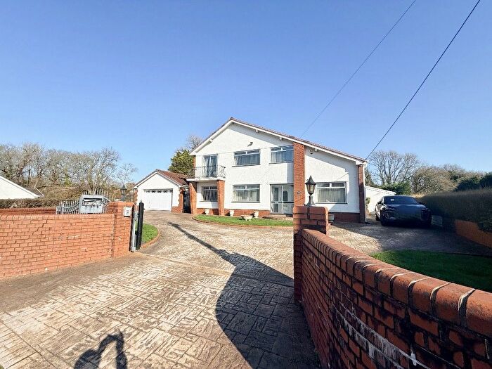 4 Bedroom Detached House For Sale In Swansea Rd, Pontlliw, SA4