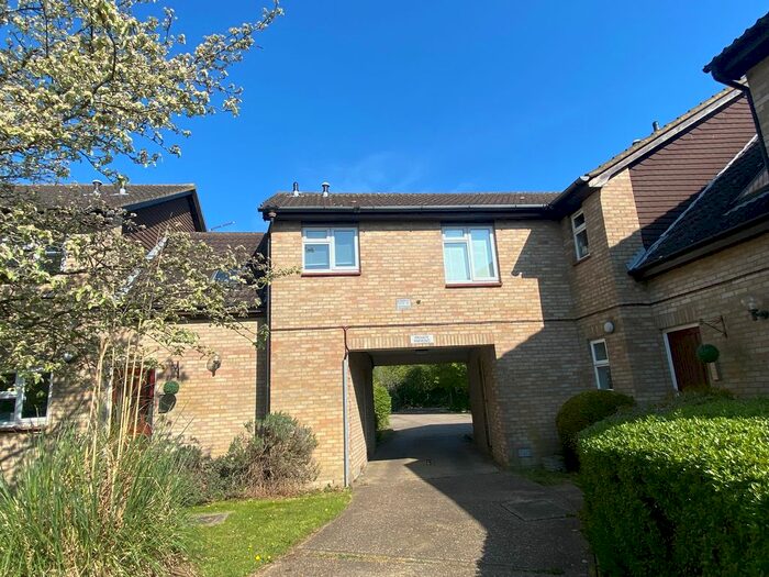 Studio To Rent In Silecroft Court, Lakemead, Singleton, Ashford, TN23