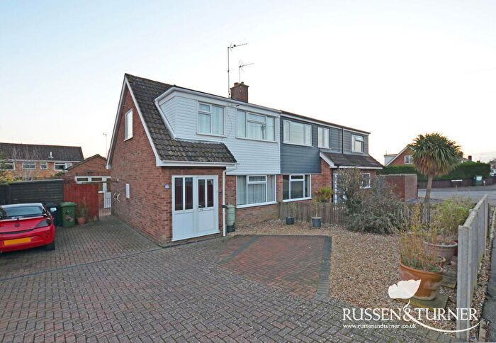 3 Bedroom Semi Detached House For Sale In Fenland Road, King's Lynn, PE30