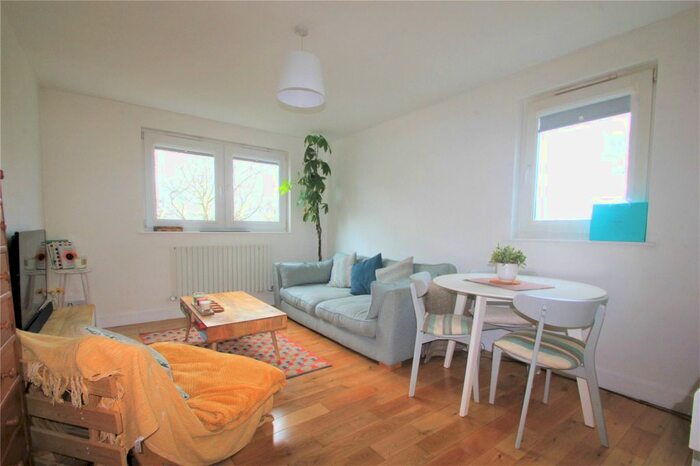 1 Bedroom Flat To Rent In Byron House, Porchester Mead BR3