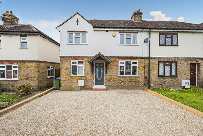 3 Bedroom Semi-Detached House For Sale In Albert Road, Bexley, DA5