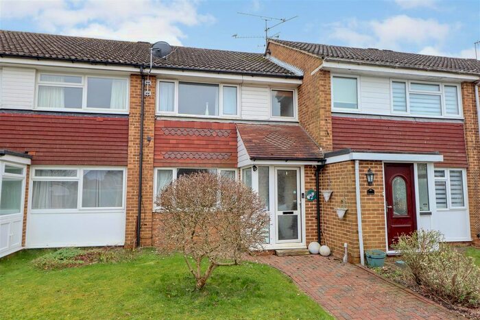 3 Bedroom Terraced House For Sale In Beech Road, Horsham, RH12