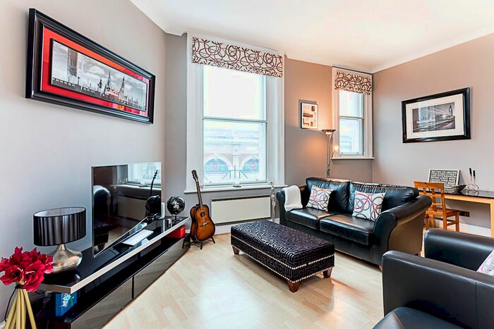 1 Bedroom Flat To Rent In W Smithfield, London, EC1A