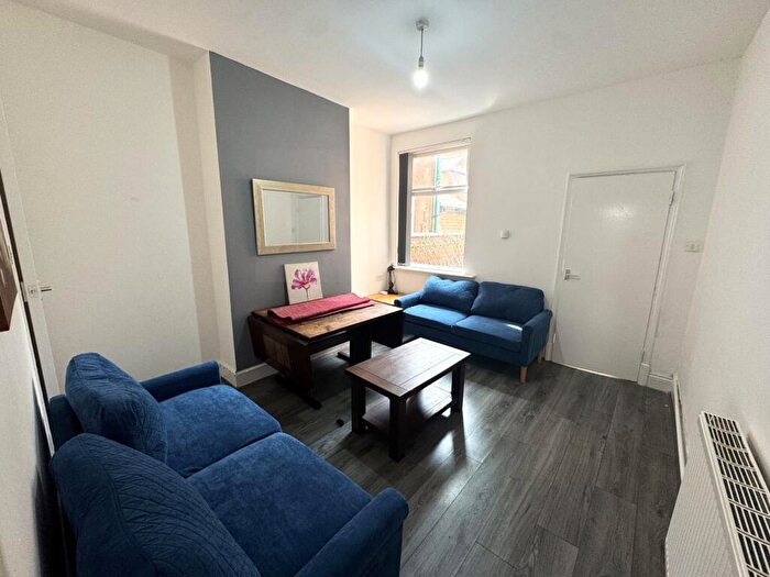 2 Bedroom Terraced House To Rent In St. Leonards Road, Clarendon Park, LE2