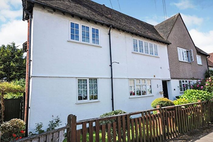 2 Bedroom Apartment To Rent In Moira Road, London, SE9