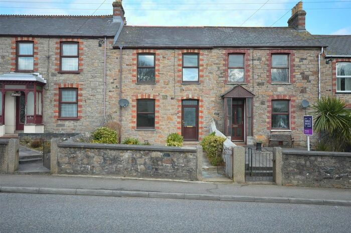 3 Bedroom Property To Rent In Woodlands Terrace, Lanner, Redruth, TR16