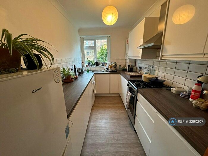 2 Bedroom Flat To Rent In Crouch Hill, London, N4