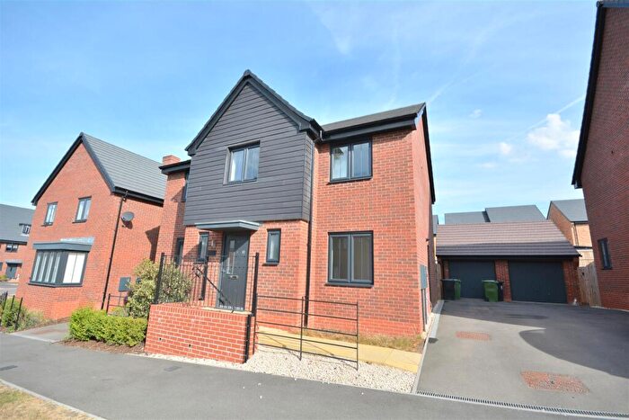 4 Bedroom Detached House To Rent In Vicar Wood Way, Derby, DE22