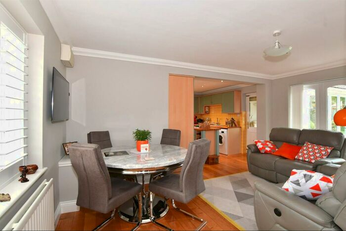 3 Bedroom Detached Bungalow For Sale In Lewson Street, Norton, Sittingbourne, Kent, ME9