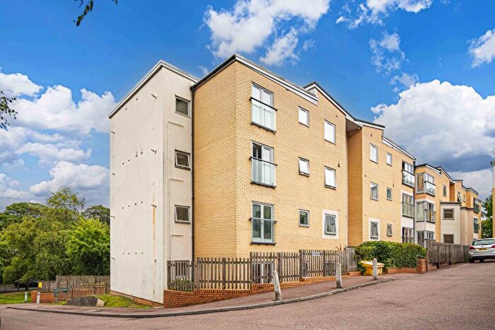2 Bedroom Apartment To Rent In Gadebury Heights, Bury Road, Hemel Hempstead, Hertfordshire, HP1