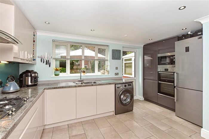4 Bedroom Detached House For Sale In Britannia Lane, Ashford, Kent, TN23