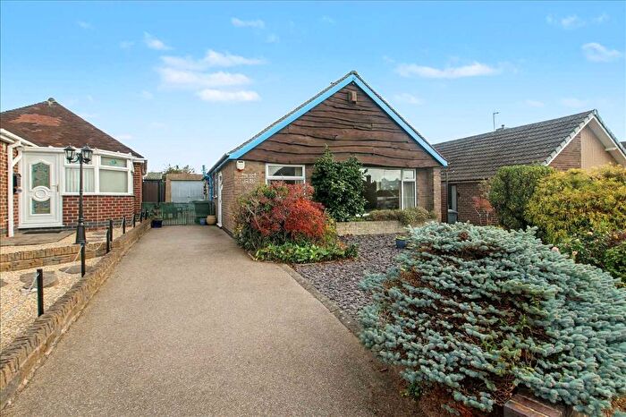 3 Bedroom Detached Bungalow For Sale In Giltbrook Crescent, Giltbrook, Nottingham, NG16