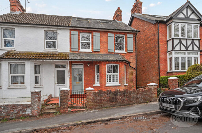 3 Bedroom Semi Detached House For Sale In St. James Avenue, Farnham, Surrey, GU9