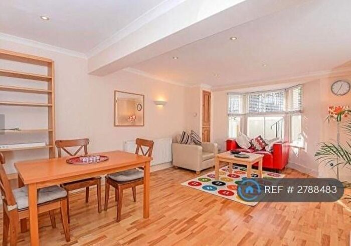 2 Bedroom Flat To Rent In Medina Road, London, N7