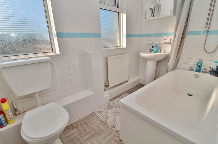 2 Bedroom Semi-Detached House For Sale In Exton Road, West Leigh, PO9