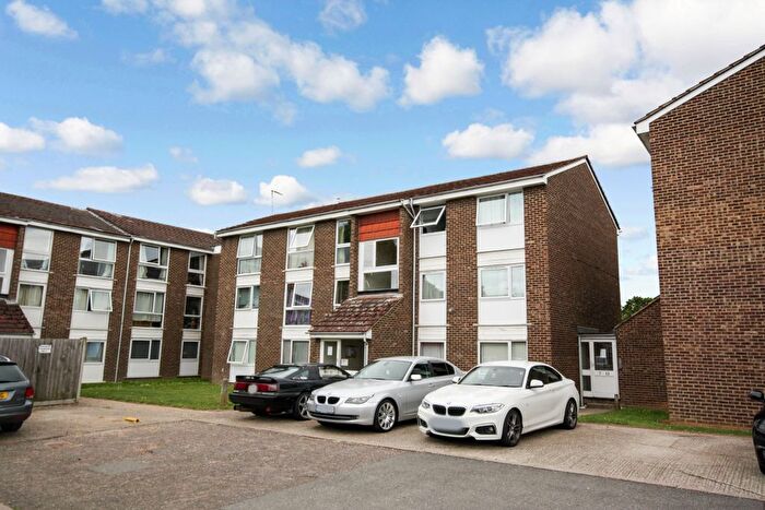 2 Bedroom Flat To Rent In Azalea Court, Springfield, Chelmsford, CM1