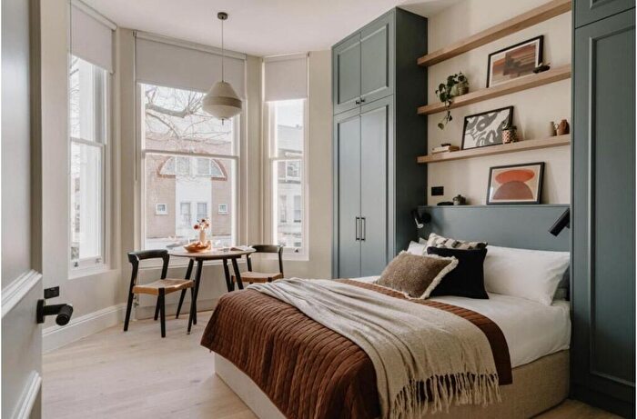 Studio To Rent In Tavistock Road, W11