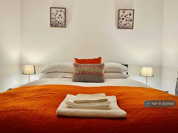 3 Bedroom Semi-Detached House To Rent In Southfield Road, Nottingham, NG8