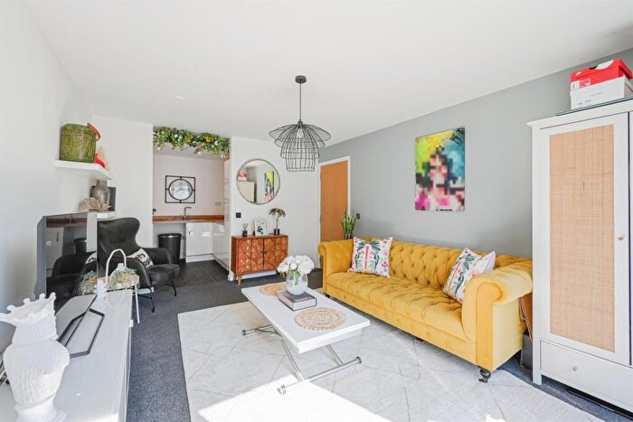 1 Bedroom Apartment For Sale In Full Street, Derby, DE1
