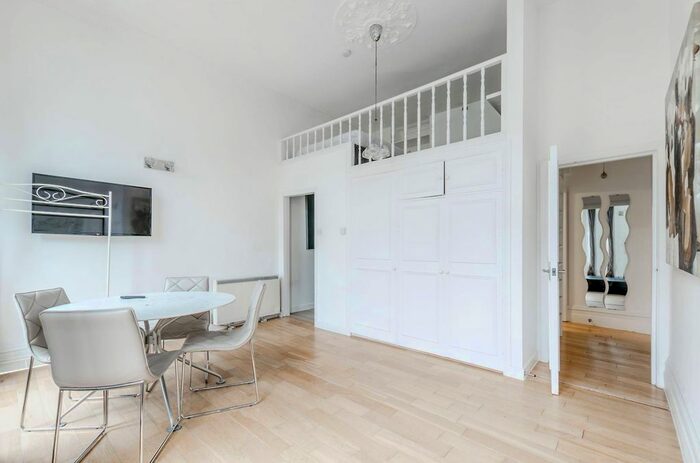 Studio To Rent In Trebovir Road, Earls Court, London, SW5