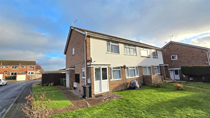 2 Bedroom Property To Rent In Pensford Drive, Eastbourne, BN23