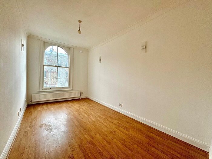 1 Bedroom Flat To Rent In Elgin Avenue, London, W9