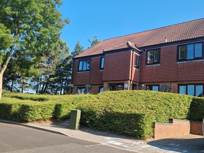 1 Bedroom Flat To Rent In Fernhill Close, Poole, BH17
