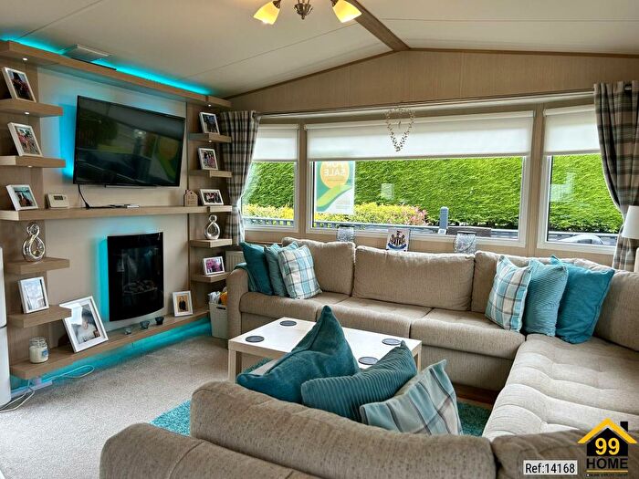 2 Bedroom Park Home To Rent In St. Osyth, Clacton-on-Sea, Essex, CO16