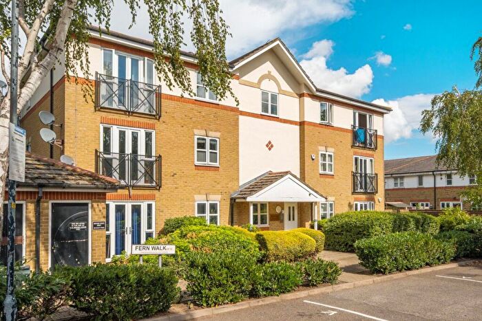 1 Bedroom Flat For Sale In Fern Walk, Bemrondsey, London, SE16