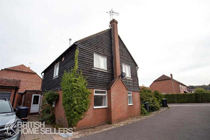 2 Bedroom Apartment For Sale In Riverside Close, Bridge, Canterbury, Kent, CT4