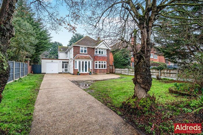 4 Bedroom Detached House For Sale In Lowestoft Road, Gorleston, Great Yarmouth, NR31