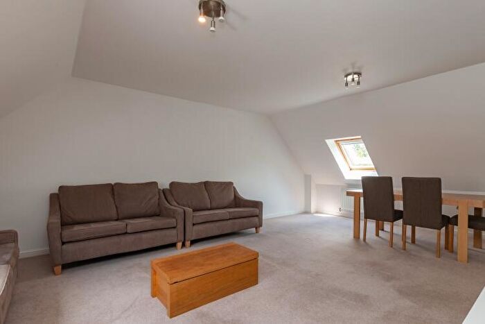 2 Bedroom Apartment To Rent In Linacre Court, Headington, OX3