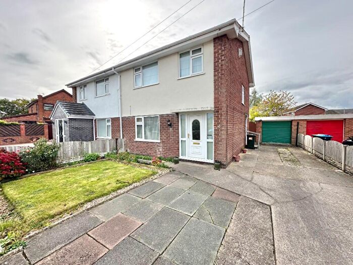 3 Bedroom Semi-Detached House For Sale In Saltersgate, Great Sutton, CH66