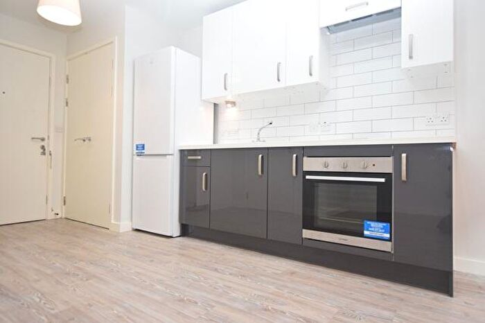 Apartment To Rent In Walk Mill, Dun Works, S3