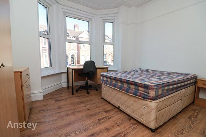 4 Bedroom Flat To Rent In Tennyson Road, Southampton, SO17