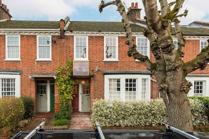 2 Bedroom Flat To Rent In Swaby Road, London, SW18