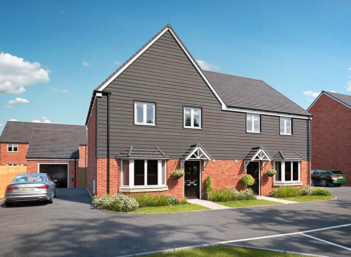 4 Bedroom Detached House For Sale In Maple Rise, Thorn Road, LU5