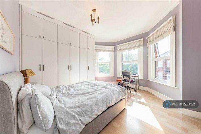 1 Bedroom Flat To Rent In Manstone Road, London, NW2