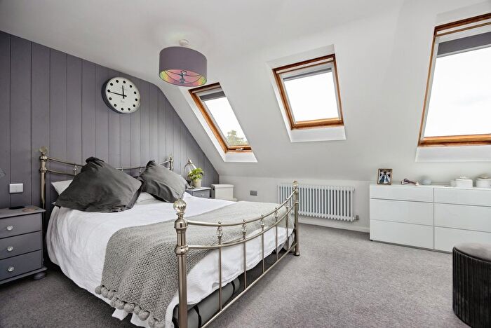5 Bedroom Semi-Detached House For Sale In St. Johns Road, Farnham, Surrey, GU9