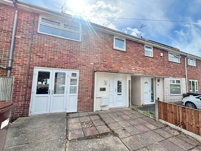 3 Bedroom Terraced House For Sale In Fastolff Avenue, Gorleston, NR31