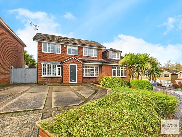 4 Bedroom Detached House For Sale In Stanley Road, Chapeltown, Sheffield, S35