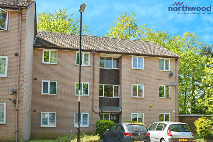 2 Bedroom Flat To Rent In The Oaks, Bitterne, Southampton, SO19