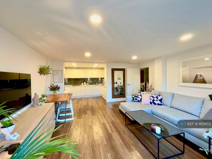 2 Bedroom Flat To Rent In Market Road, London, N7