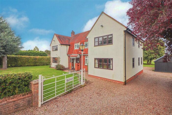 5 Bedroom Detached House For Sale In Spring Lane, Hatfield Peverel CM3